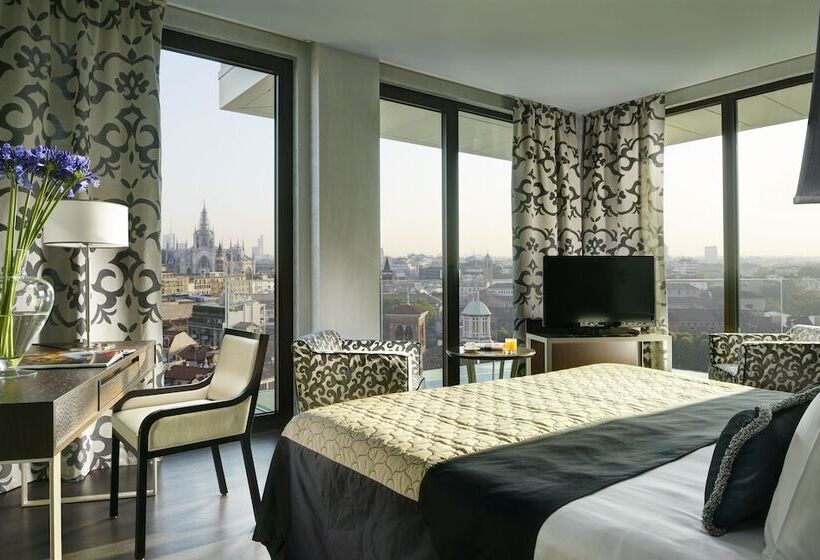 هتل Uptown Palace