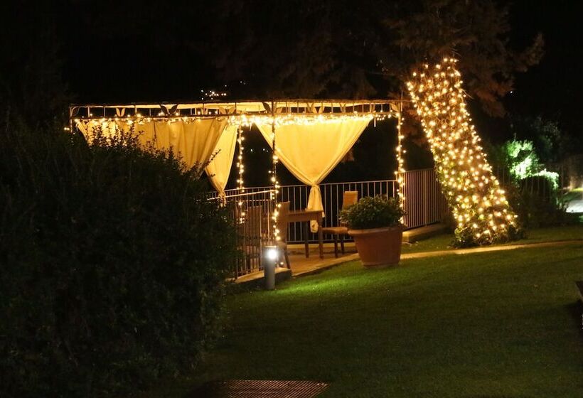 هتل Villa Giorgia Albergo In Collina