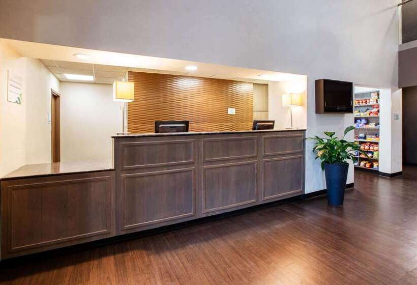 בית מלון כפרי Wingate By Wyndham Roseville/detroit