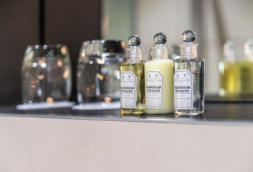 Hux Hotel, Kensington