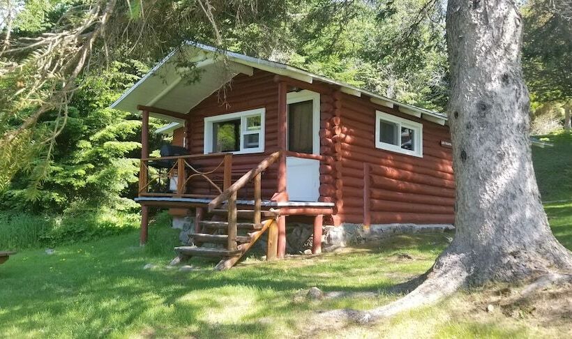 Kan à Mouche Pourvoirie Auberge Et Chalets