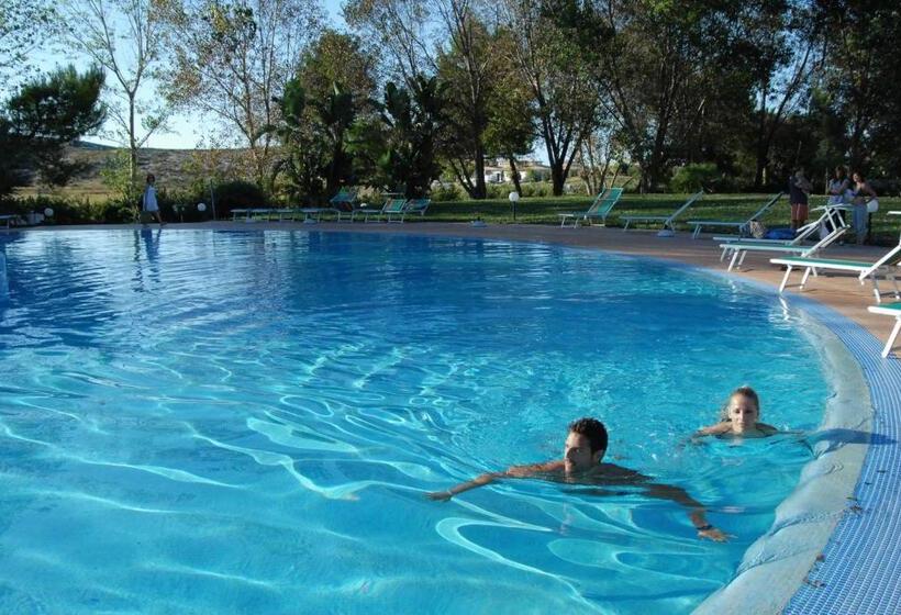 فندق Valtur Baia Del Gusmay Beach Resort