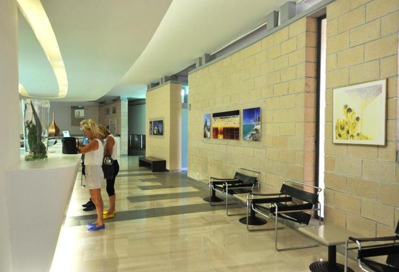 فندق Valtur Baia Del Gusmay Beach Resort