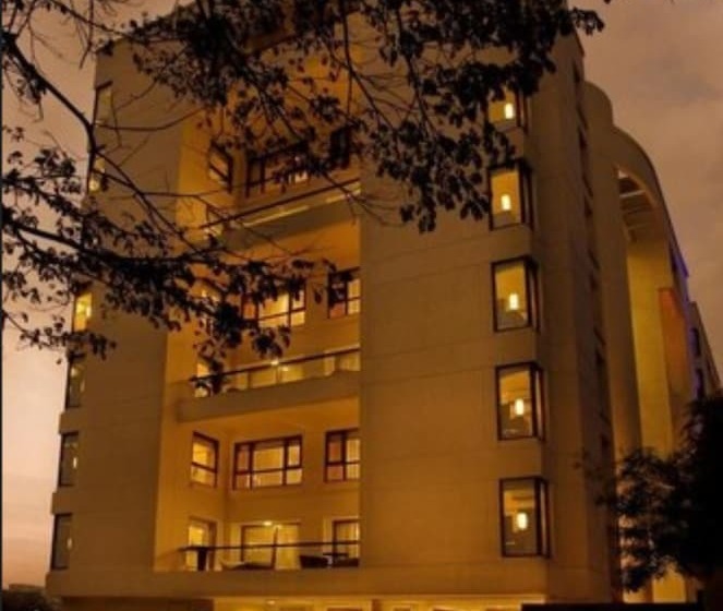 Oakwood Residence Naylor Road Pune