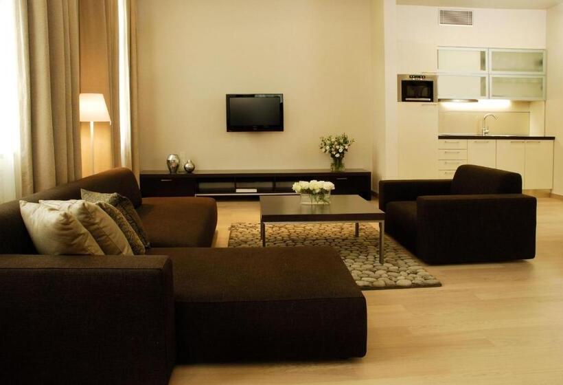 Roset Hotel & Residence