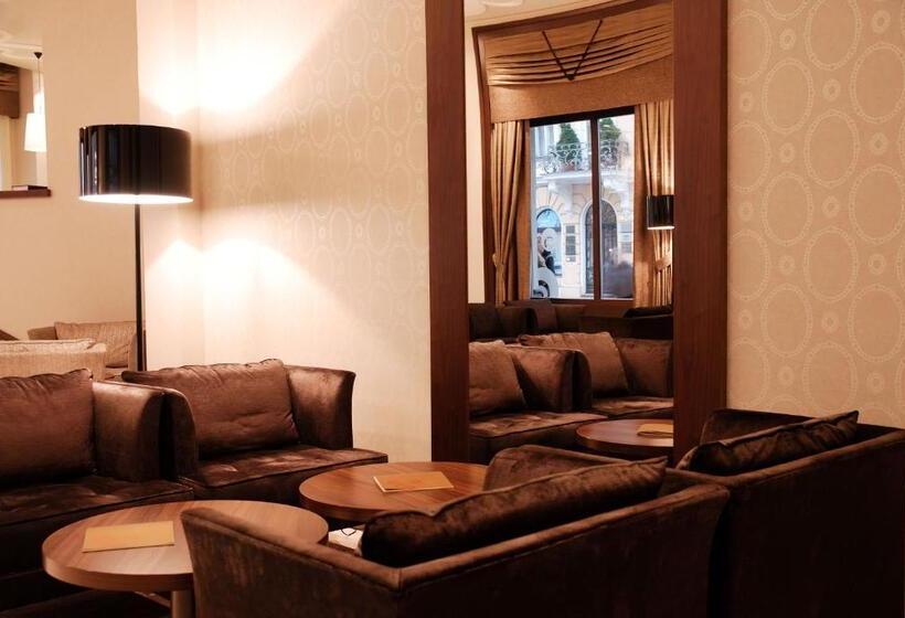 Roset Hotel & Residence