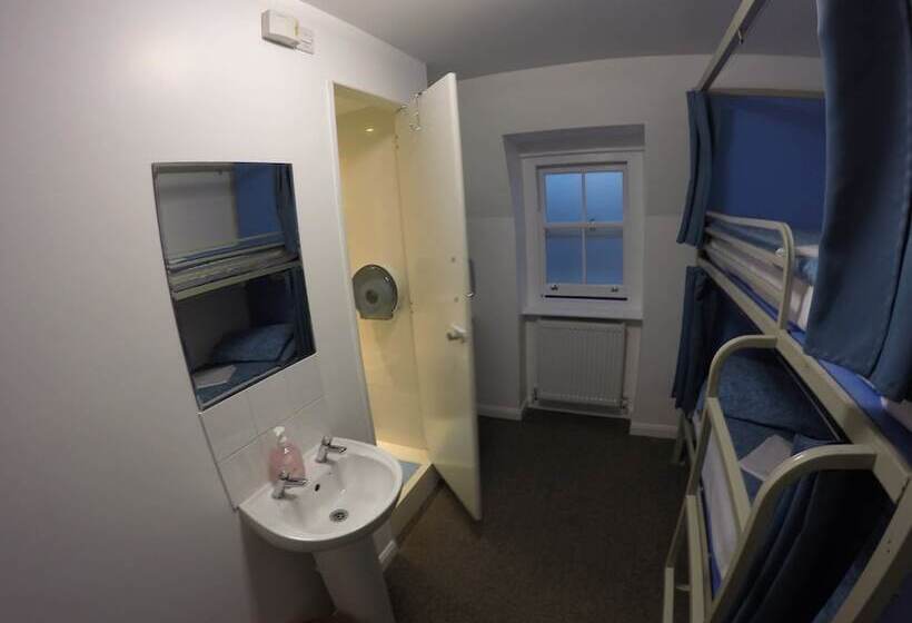 Smart Hyde Park Inn Hostel