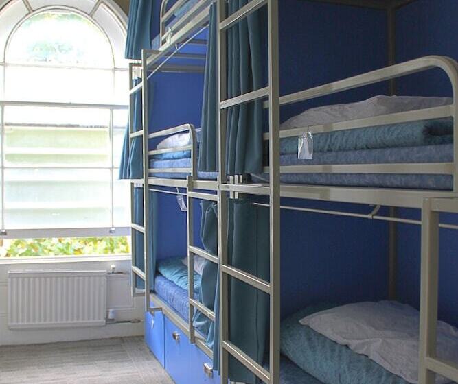 Smart Hyde Park Inn Hostel