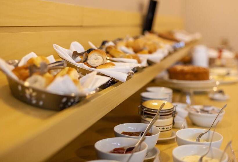 Tri Hotel & Flat Caxias