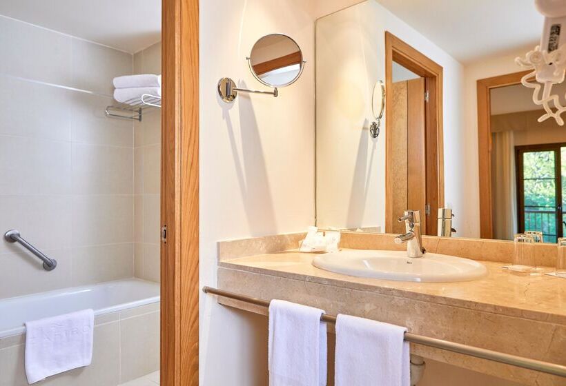 Zafiro Cala Mesquida