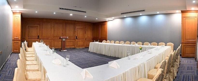 هتل Donatello Jeddah