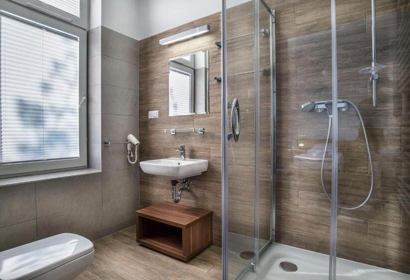 Отель Admirał I