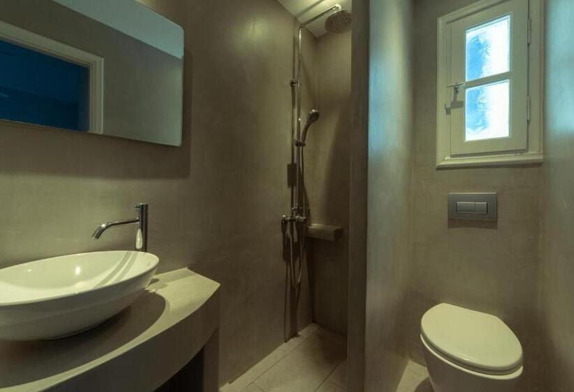 Aphrodite Hotel & Apartments