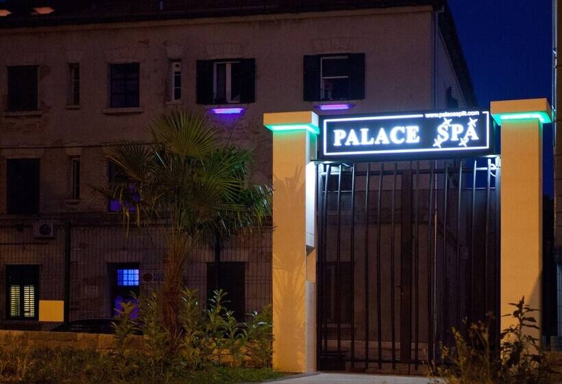 酒店 Authentic Luxury Rooms