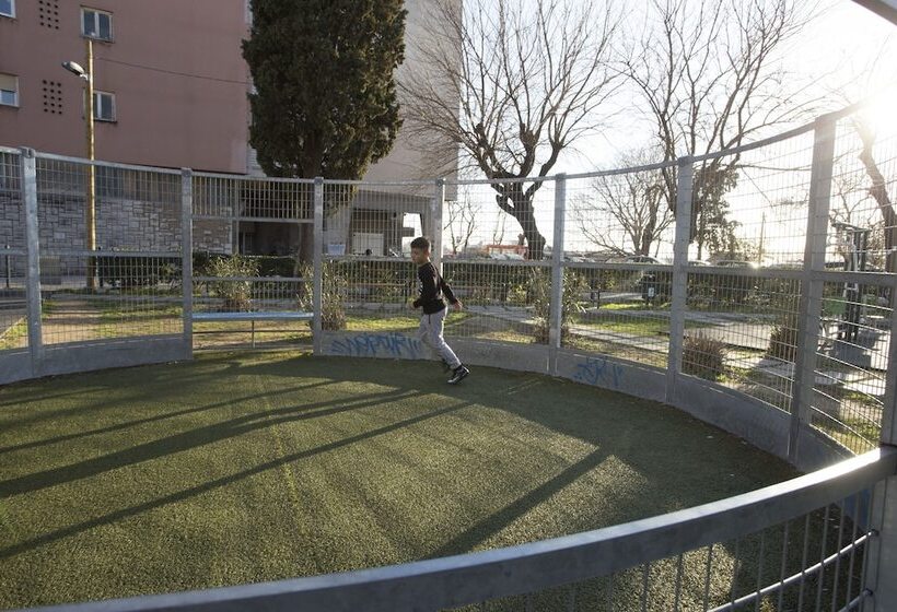 酒店 Authentic Luxury Rooms