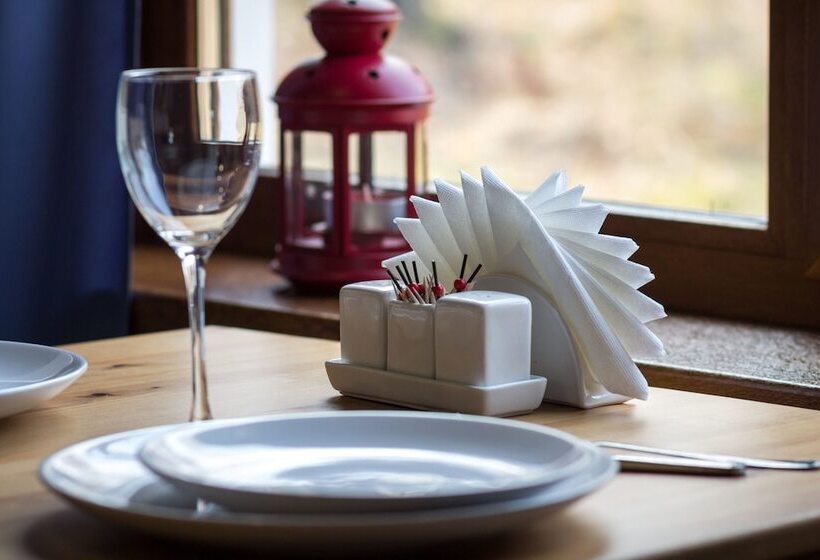 호텔 Baikal Pearl Chalet