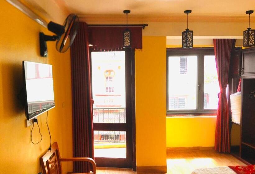 هتل Black Hmong View