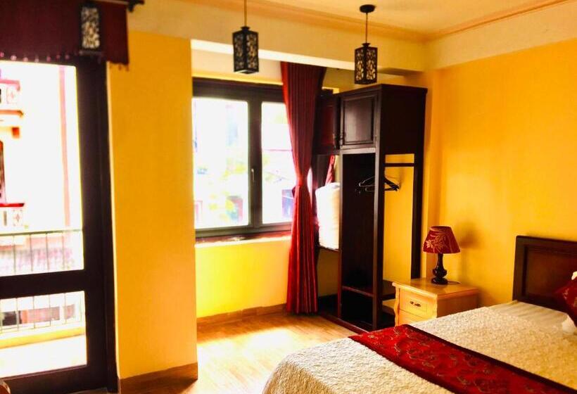 هتل Black Hmong View