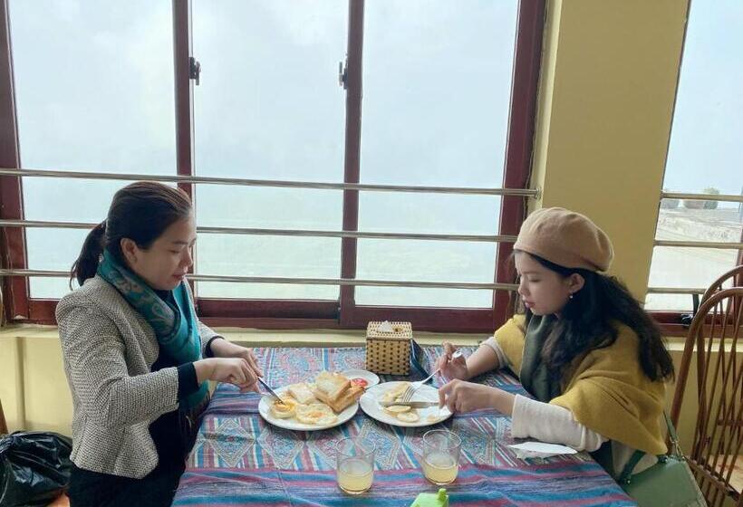 هتل Black Hmong View