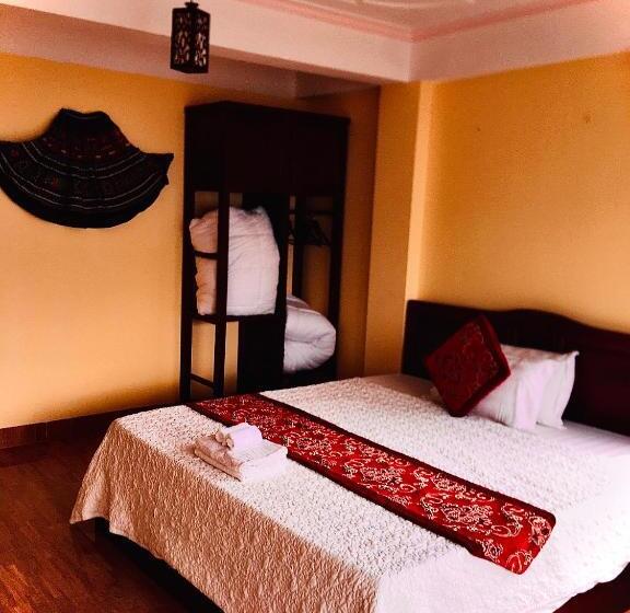 هتل Black Hmong View