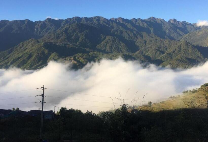 هتل Black Hmong View