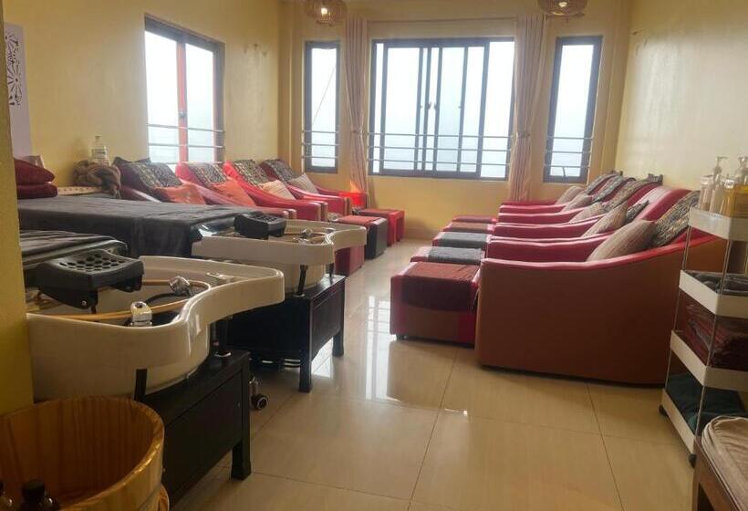 هتل Black Hmong View