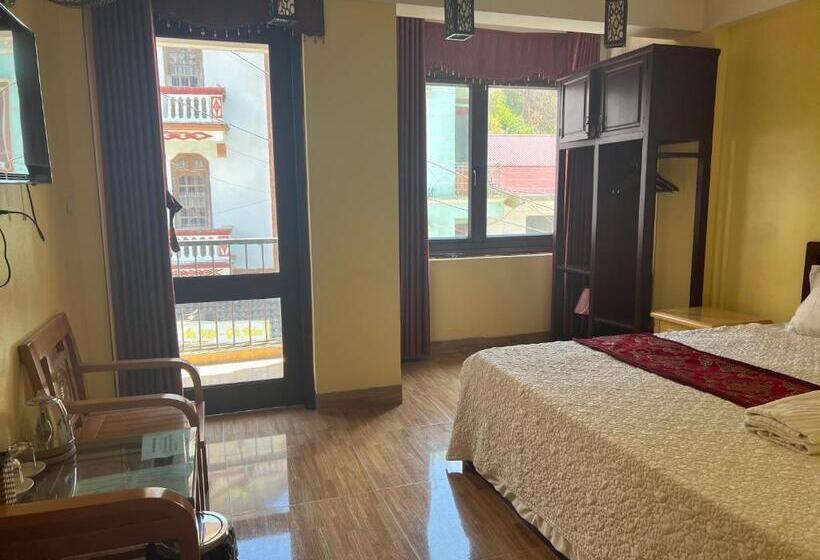 هتل Black Hmong View