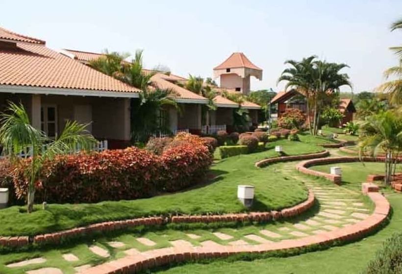 هتل Celebrity Resort