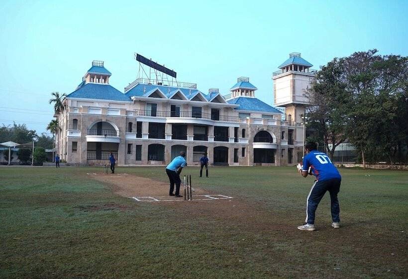 هتل Celebrity Resort