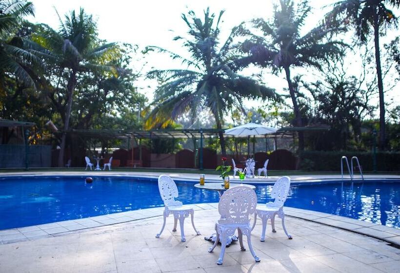 هتل Celebrity Resort