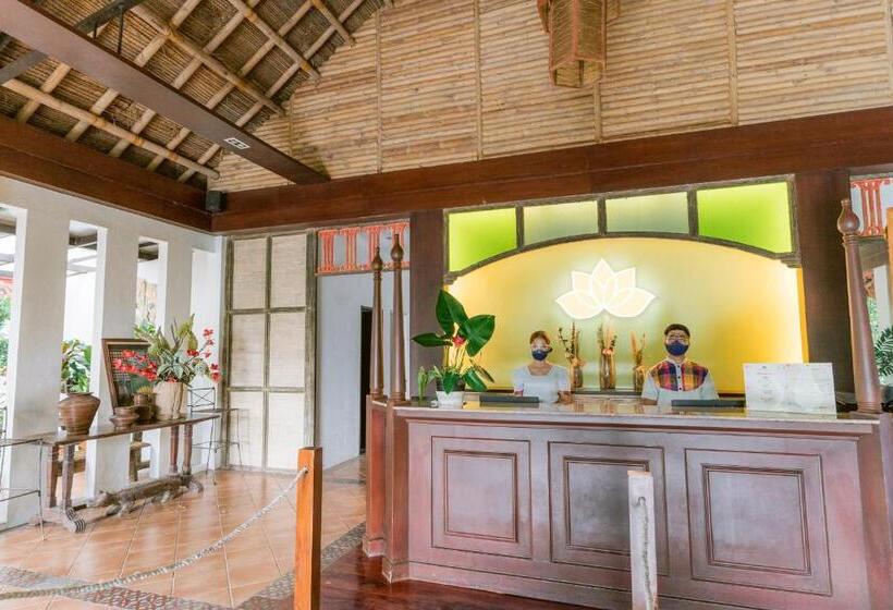 هتل Damires Hills Farm And Spa Resort