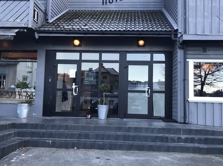 בית מלון כפרי Fugl Fønix