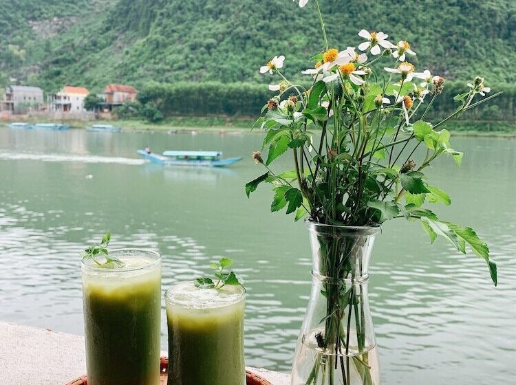 هتل Funny Monkeys Homestay