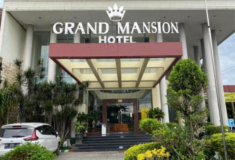 فندق Grand Mansion  Blitar