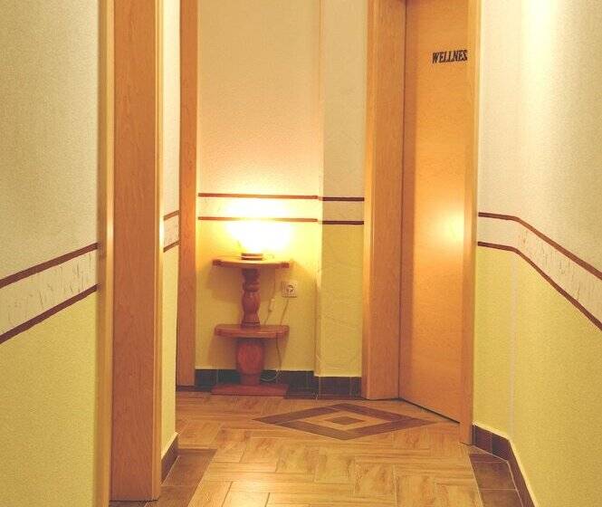 هتل Guest House Hober