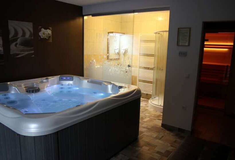 هتل Guest House Hober