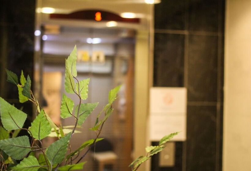 Must Stay Hotel Myeongdong