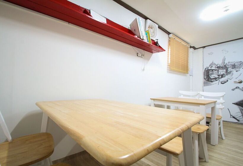 Must Stay Hotel Myeongdong