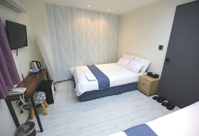 Must Stay Hotel Myeongdong