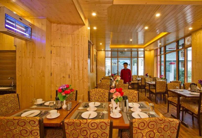 هتل New Harmony Inn