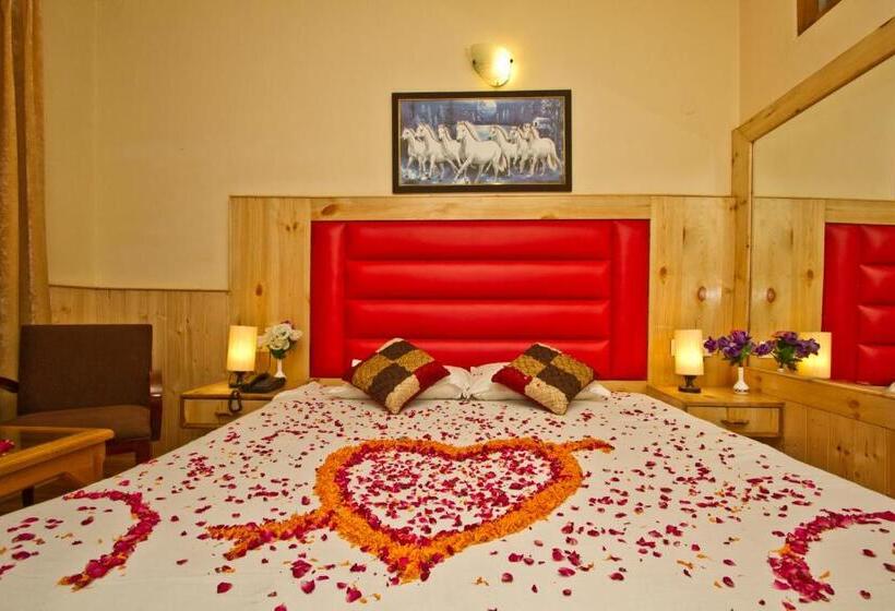 هتل New Harmony Inn