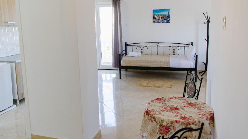 فندق Nikolakakis Rooms Lavrio
