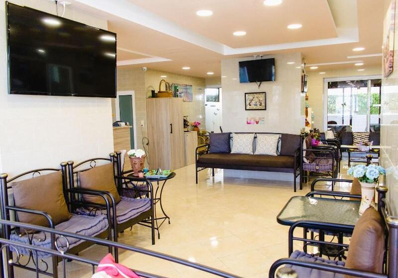 فندق Nikolakakis Rooms Lavrio