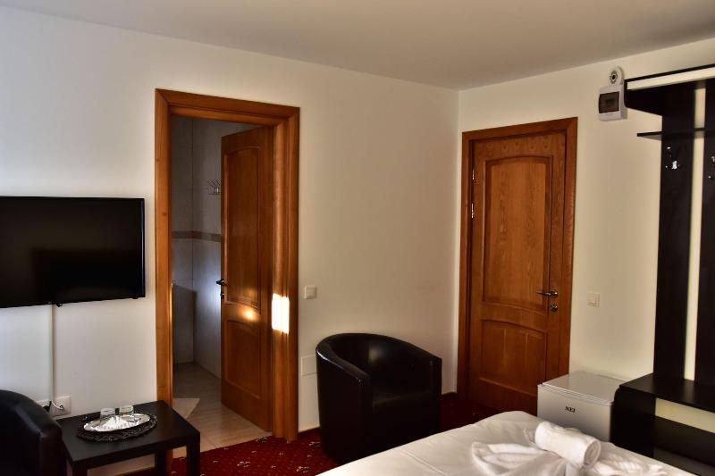 בית מלון כפרי Ostrov