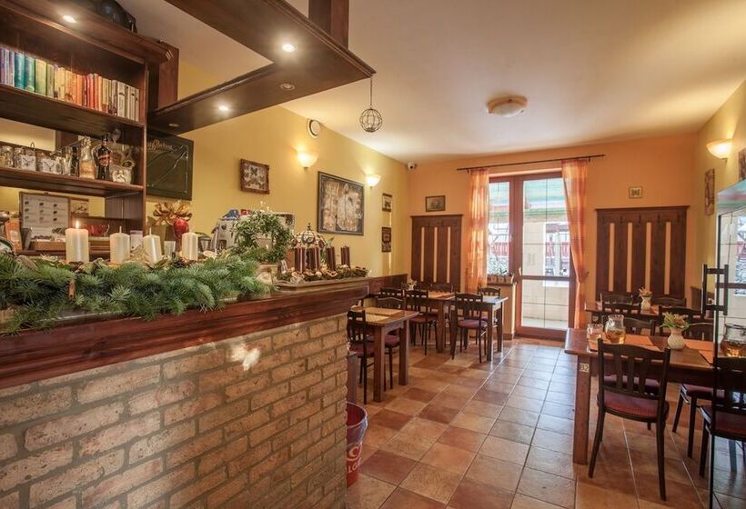 酒店 Penzion Motyl