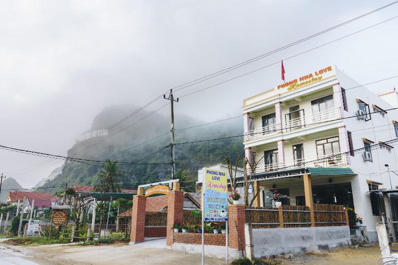 هتل Phong Nha Magic Fingers Homestay And Spa