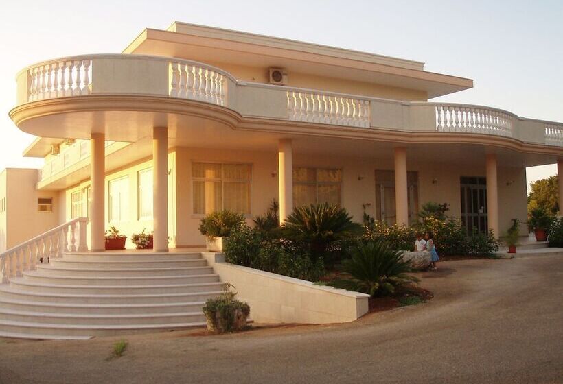 فندق Punto Verde