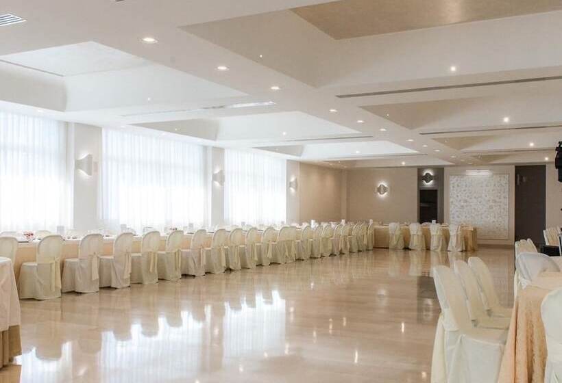 فندق Punto Verde