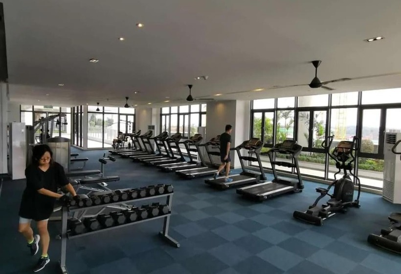 בית מלון כפרי R&f Princess Cove At R&f Mall