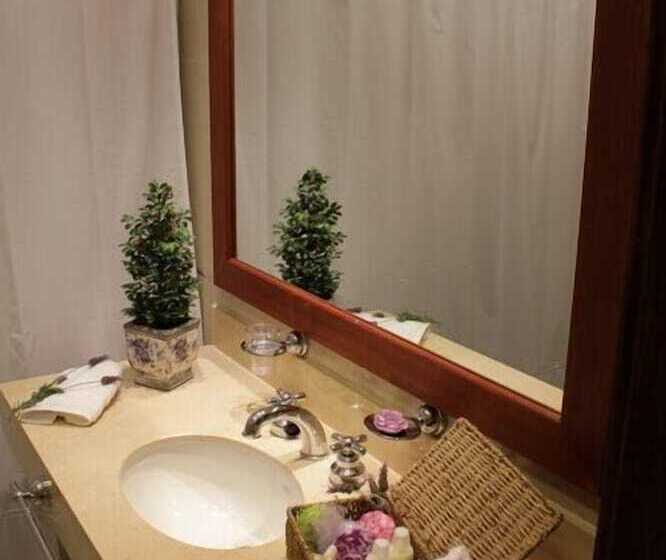 Отель Rio Arriba Suites Apartments Y Resto